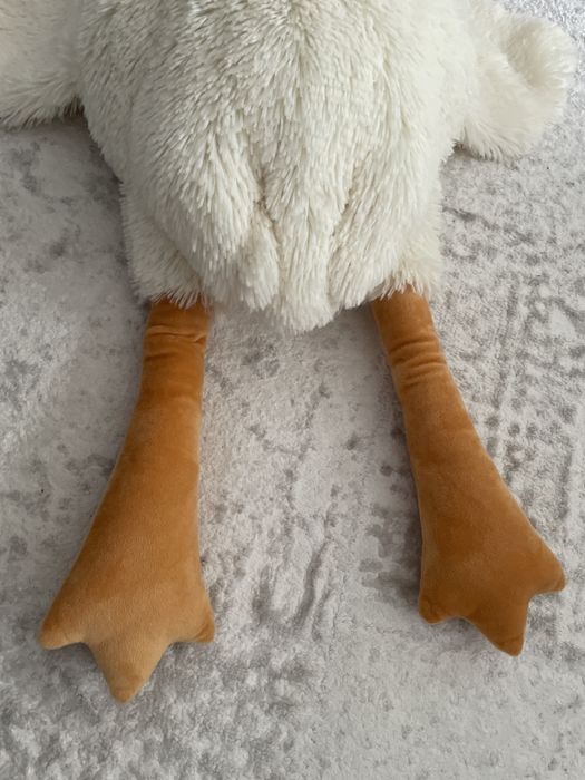 Іграшка гусь обнімусь ніжно кремового кольору