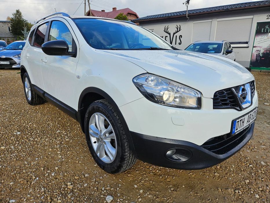Nissan Qashqai+2