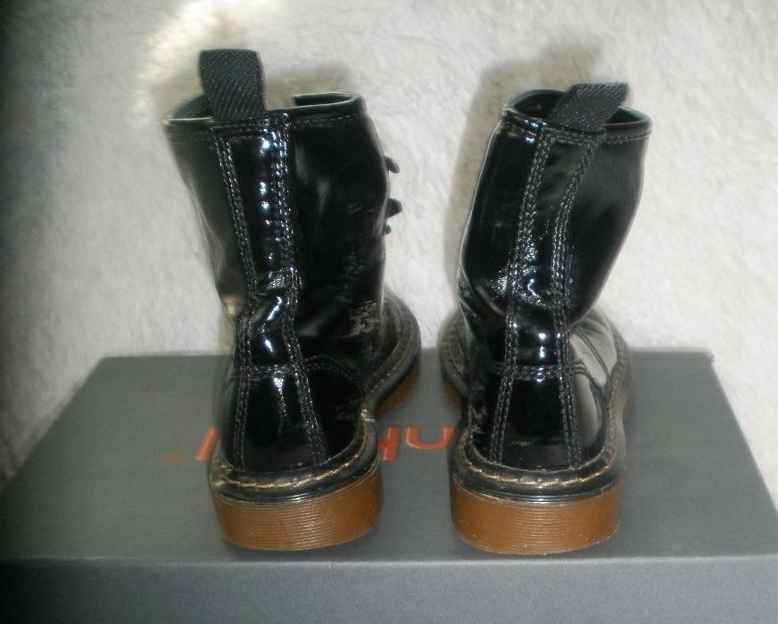 Buty za kostkę bootki czarne firmy Barratts rozmiar 36