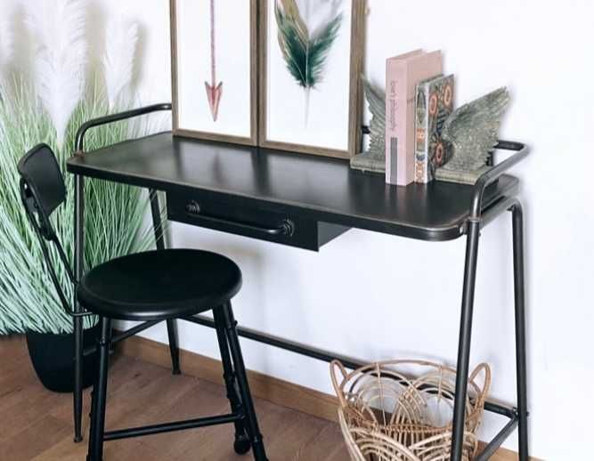 Consola Industrial em Metal com Gaveta – Estilo Moderno e Minimalista