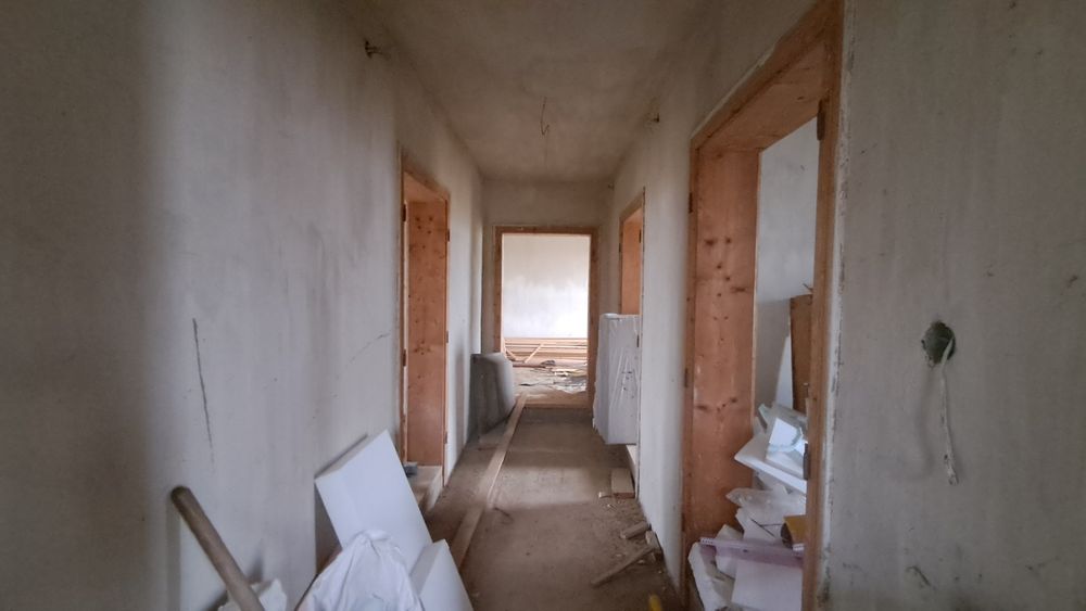 Продається великий будинок в смт Отинія _vv