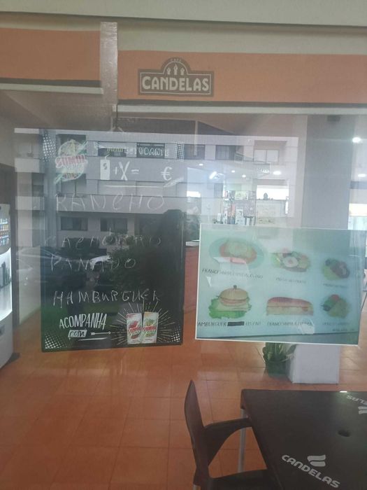 "Café Prestige bem situado"