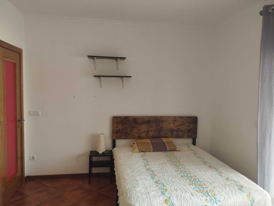 Aluga-se 2 quartos com WC privado em Mirandela