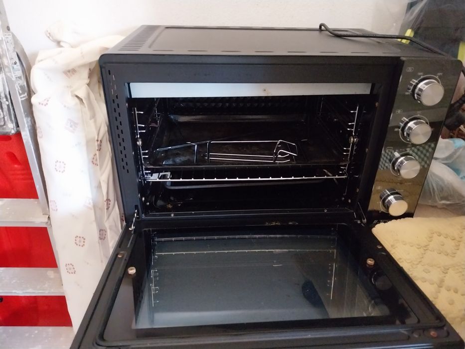 Forno eléctrico semi novo