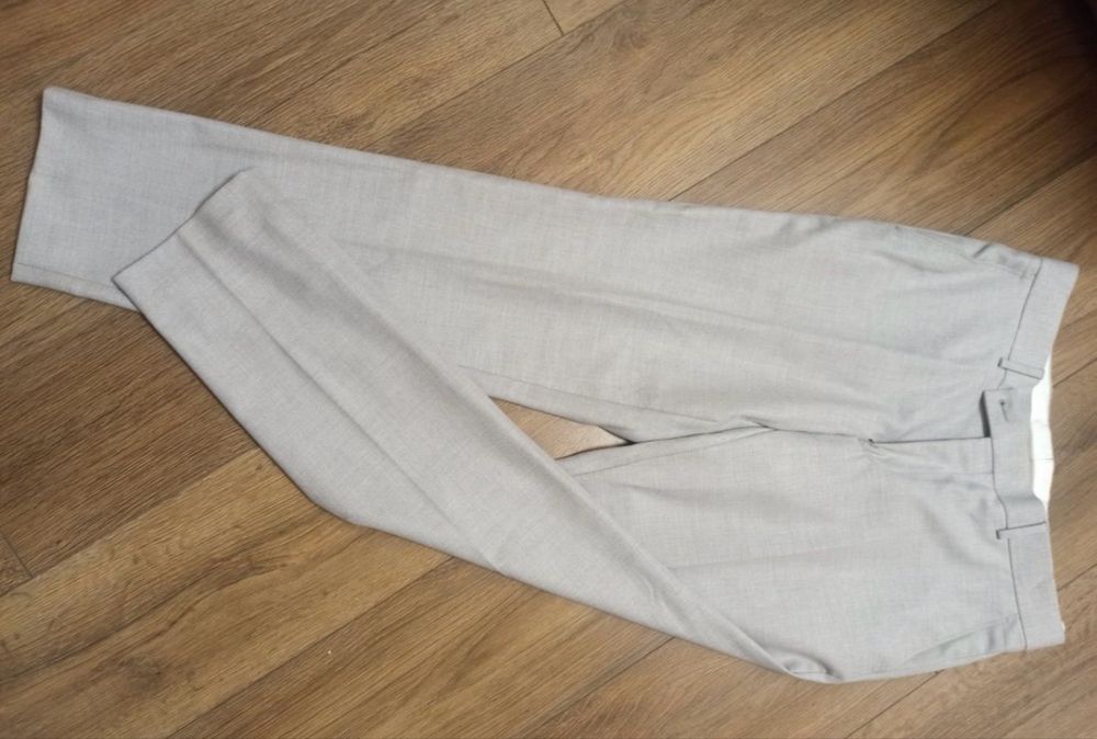 Чоловічий костюм преміум-класу