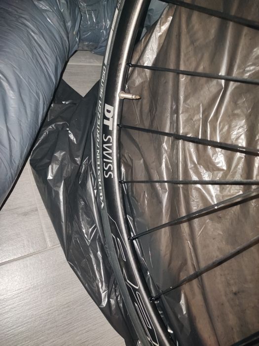 KTM Revelator sky DI2 black Carbon discos 55