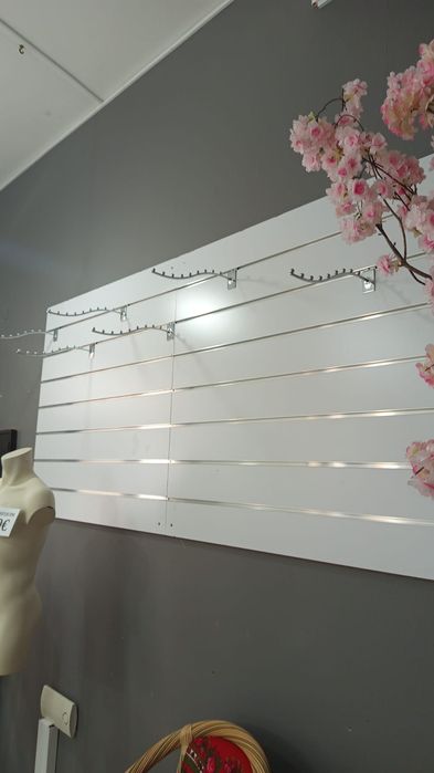 Painéis cabide para loja