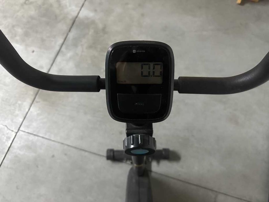 Bicicleta Estática DOMYOS ESSENTIAL