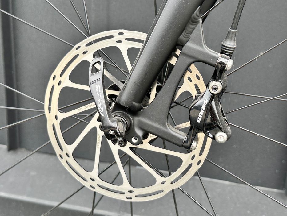Piękny nowy rower Gravel Serious grupa sram