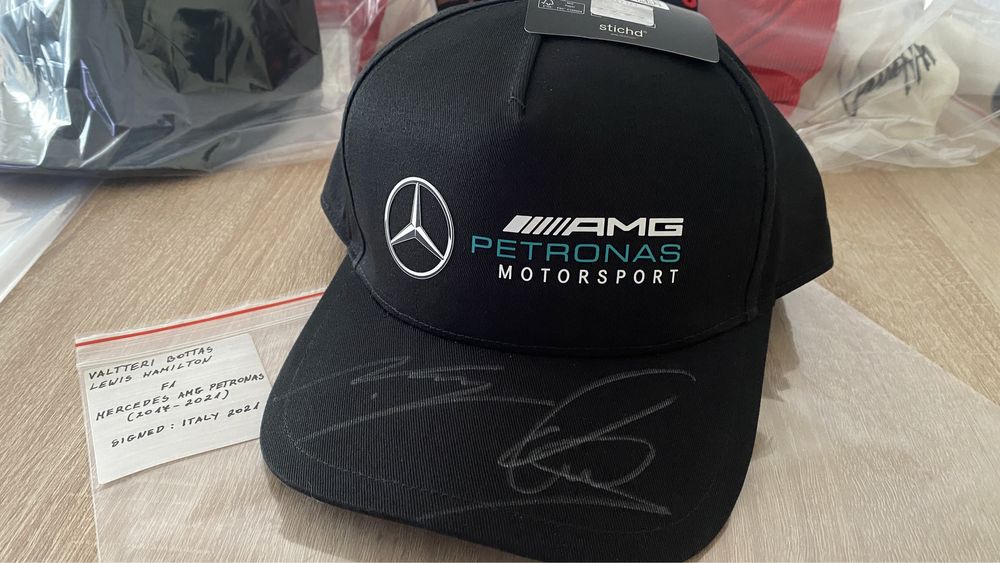 Koszulka z podpisem George Russell kierowca F1 Mercedes