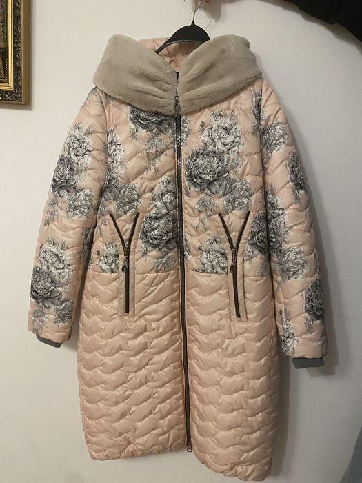 Куртка жіноча пуховик