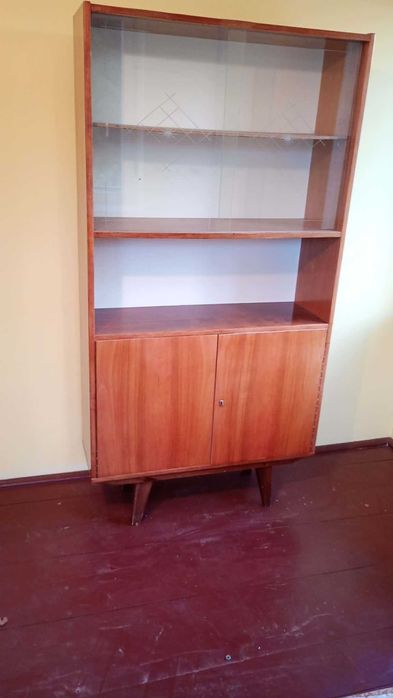 Biblioteczka PRL w bardzo dobrym stanie