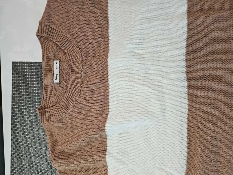 Śliczny sweter Sinsay rozm.XL