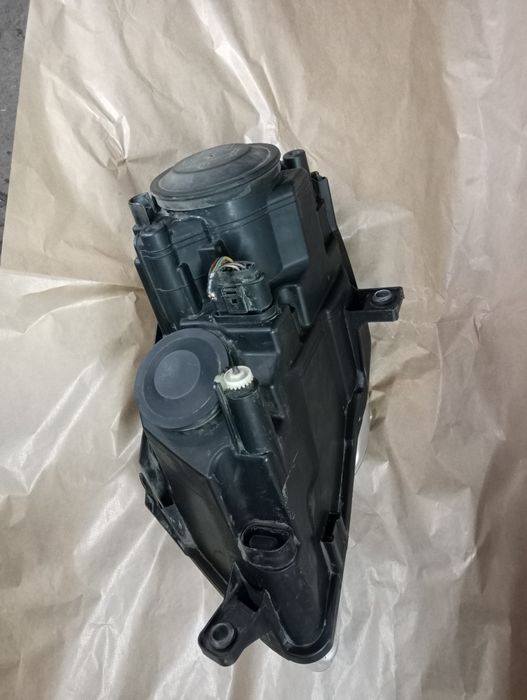 Автомобільні фари на passat b6