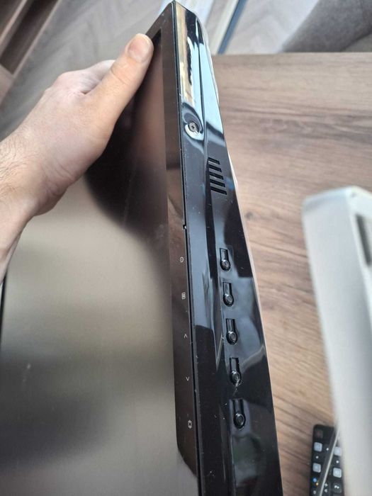 Monitor AOC Q3279VWFD8 32cale bardzo dobry stan mozliwość transportu