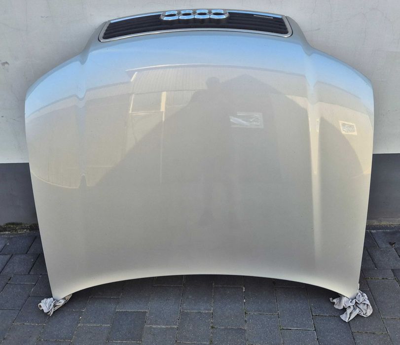 Maska kompletna z grillem do Audi A4 B6 LY7W