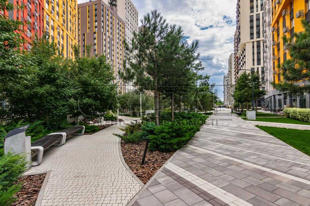 Продаж квартири, ЖК Світло Парк, Наддніпрянське шосе, Голосіїво