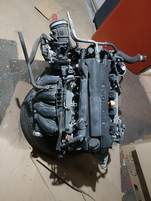 Silnik 1.8 benzyna Civic 8 sedan 97 tys km