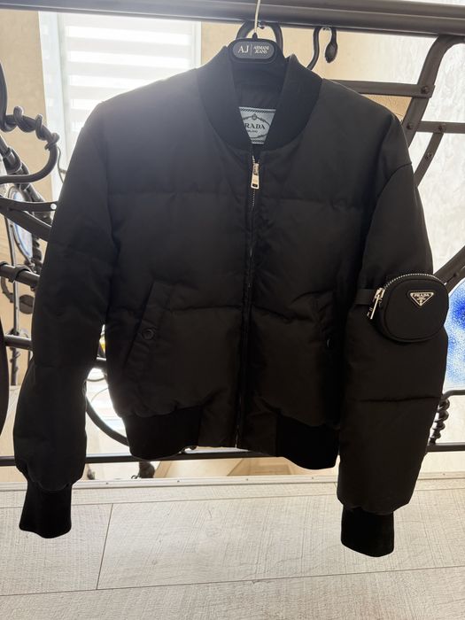 Куртка prada оригінал