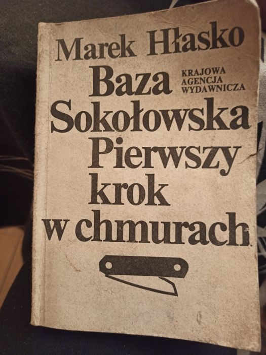 M. Hłasko Baza sokołowska, Pierwszy krok w chmurach