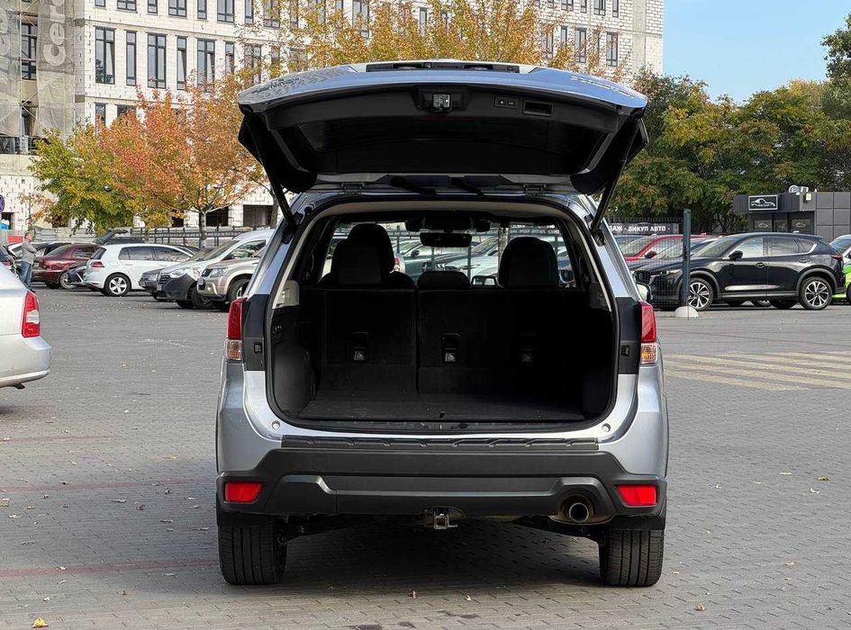 Subaru Forester 2019 2,5 Автомат 68 т км пробег
