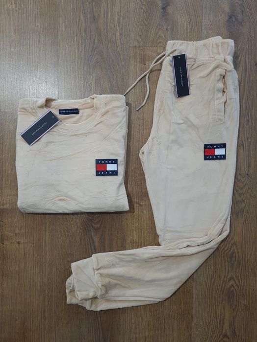 Dresy welurowe damskie