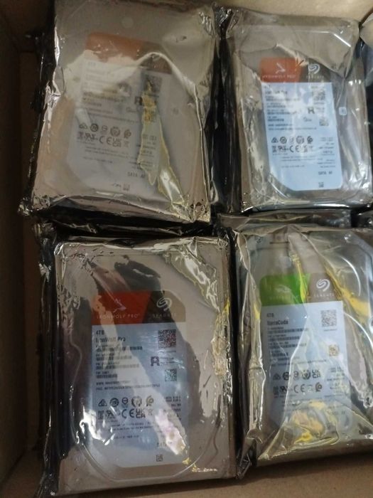 Жорсткий диск 4Тб WD Red Pro Seagate SkyHawk