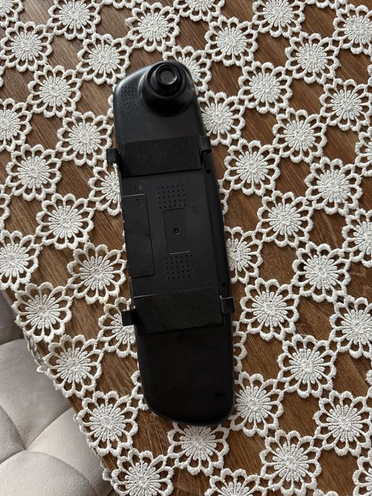 Rejestrator jazdy w lusterku