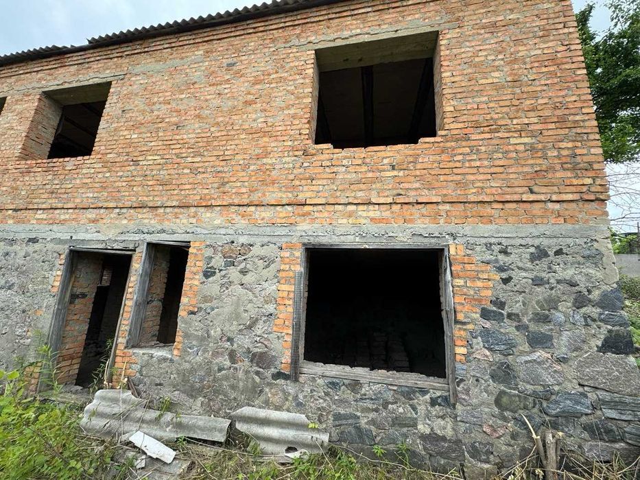 Продається будинок із ділянкою 11 соток у м. Тальне!