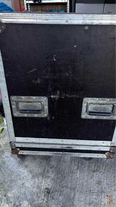 Flight case rack amplificação ou processo 8u com rodas audio PA som