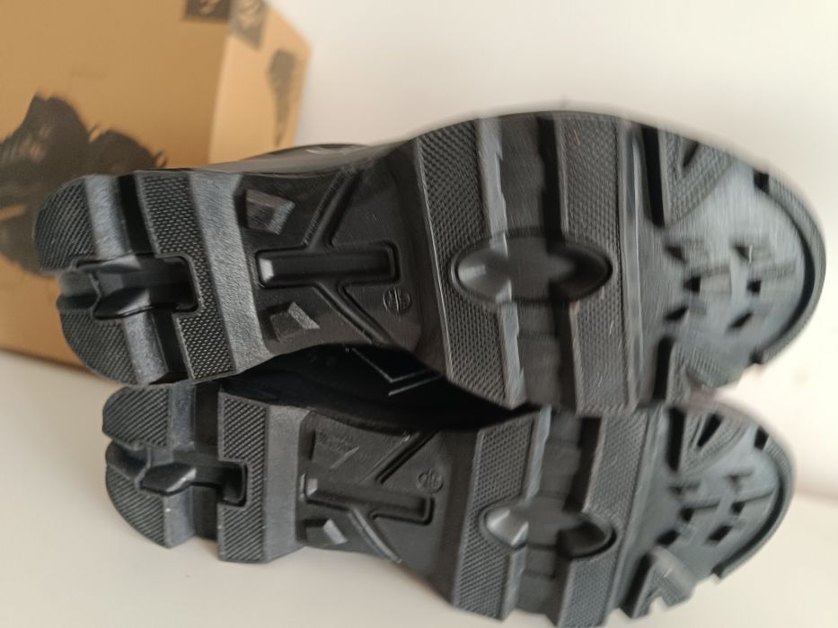 Crivit r.43 (27.5 cm) trekingi męskie waterproof