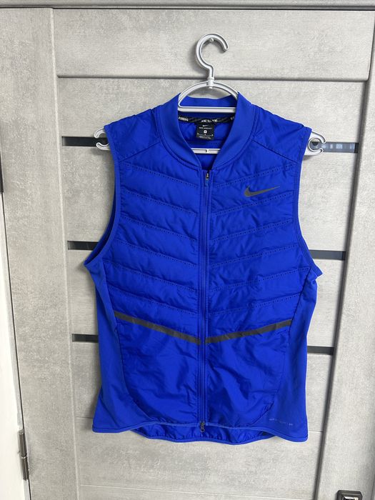 Жилетка Nike AROLFT  Running М розмір!