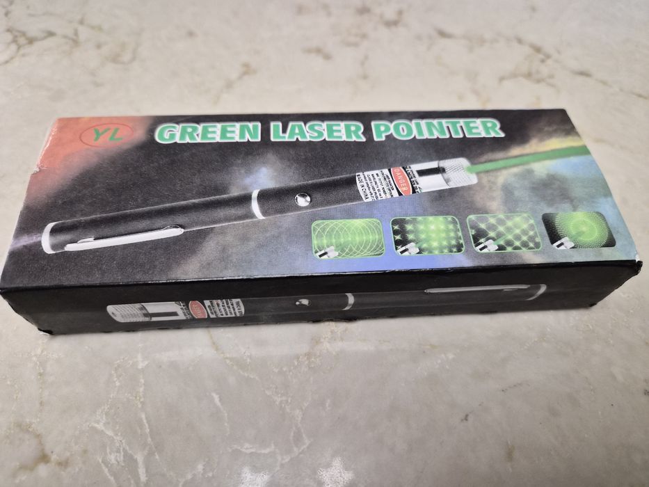 Зелена Лазерна указка 5 в 1 LASER POINTER 1000 mW 5 насадок