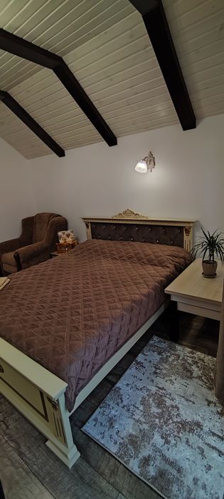 Котедж у  Славську .Без господарів великі компанії до 15 осіб.