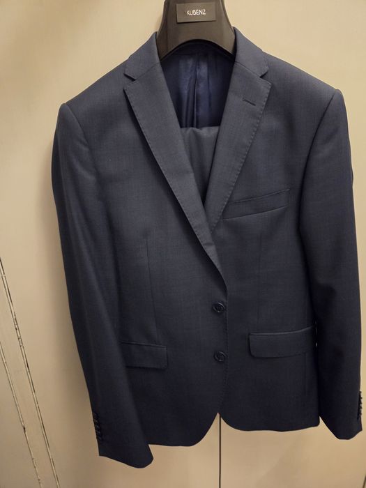 Garnitur niebieski wełniany 176/86 +/-  5 cm