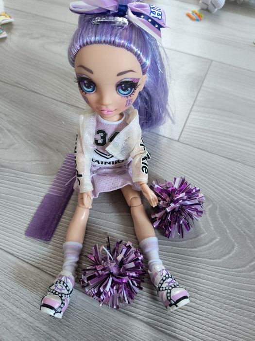 Rainbow High Cheer Lalka Violet Willow