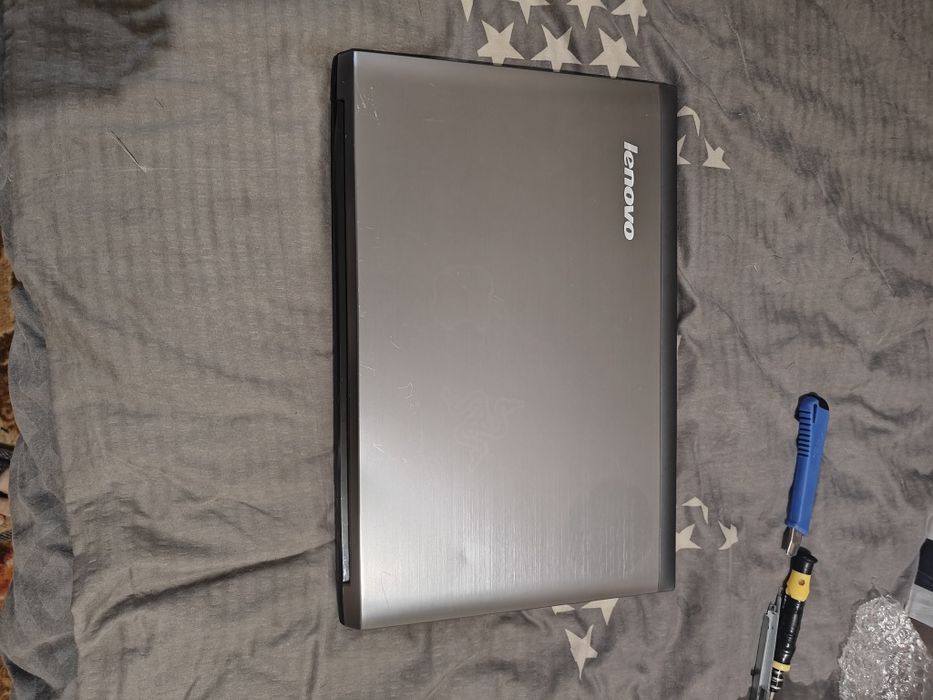 Lenovo V570 , по детально , поки є все . Окрім материнки !