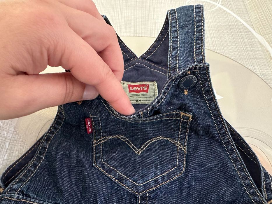 Saia de Ganga Levi's + Camisola Branca (12-18M)