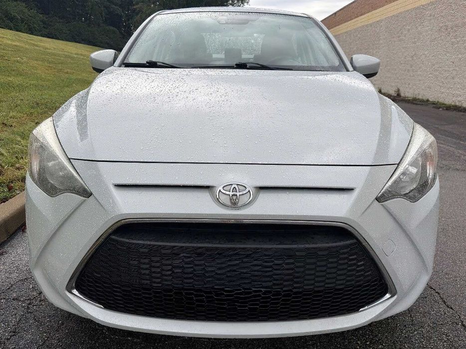 Toyota Yaris L      2019