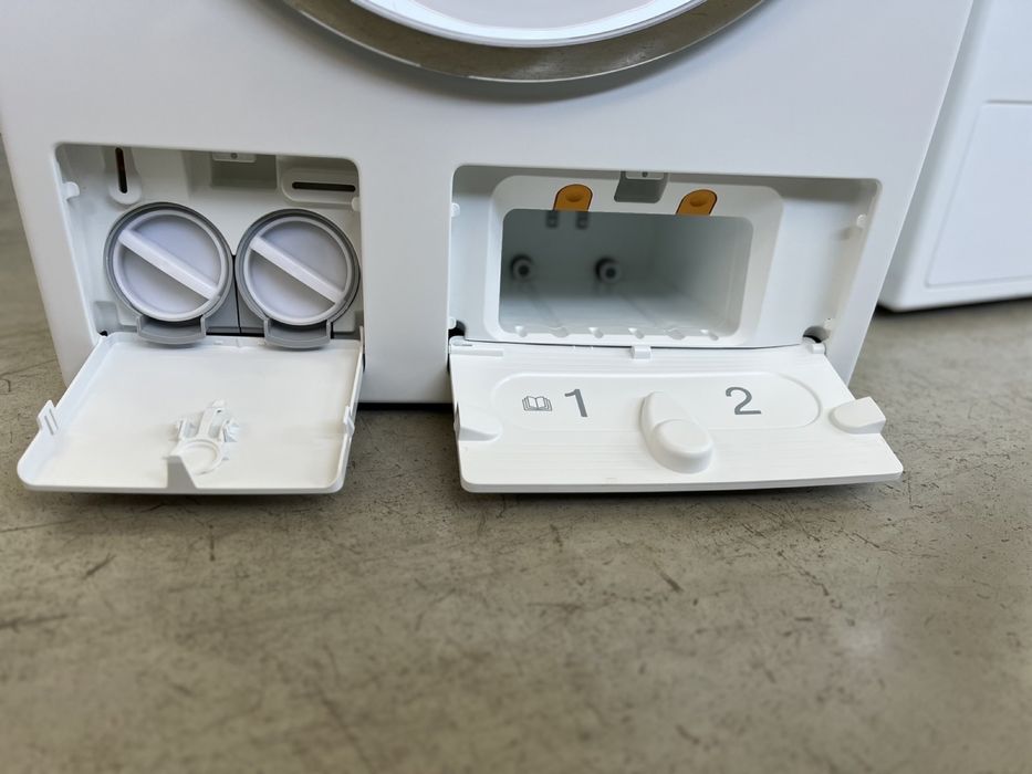 Пральна машинка Miele WWR 860 WPS