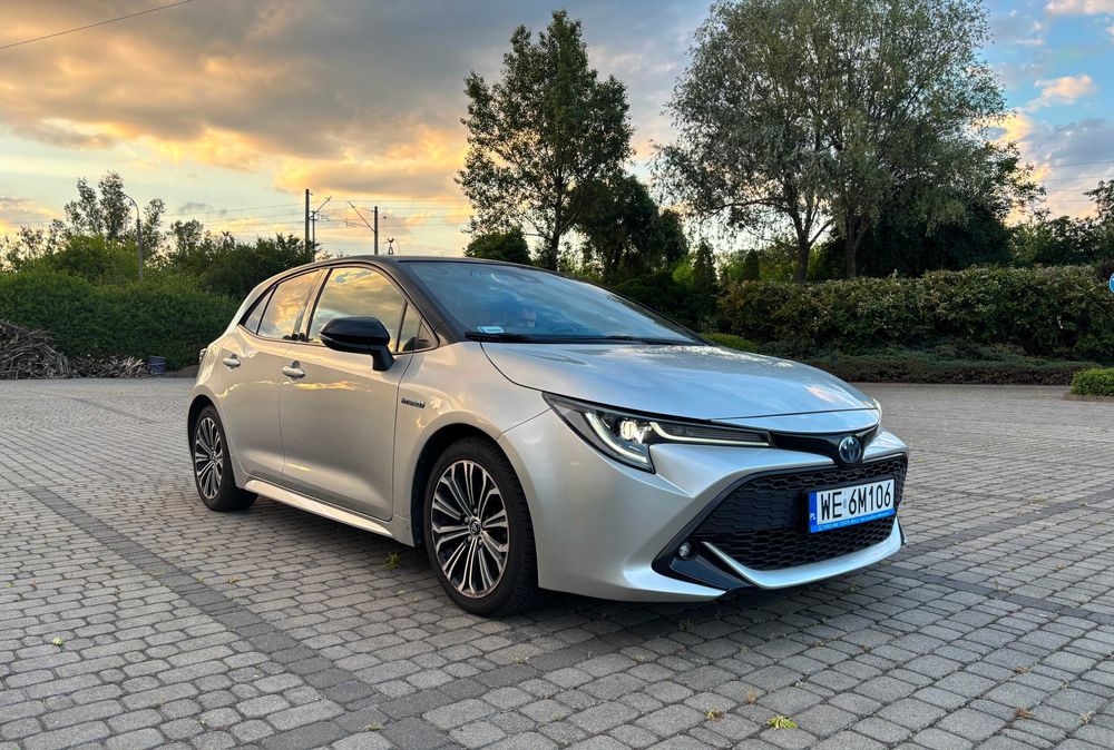Toyota Corolla 2.0 Hybrid Selection (180KM) wersja Selection