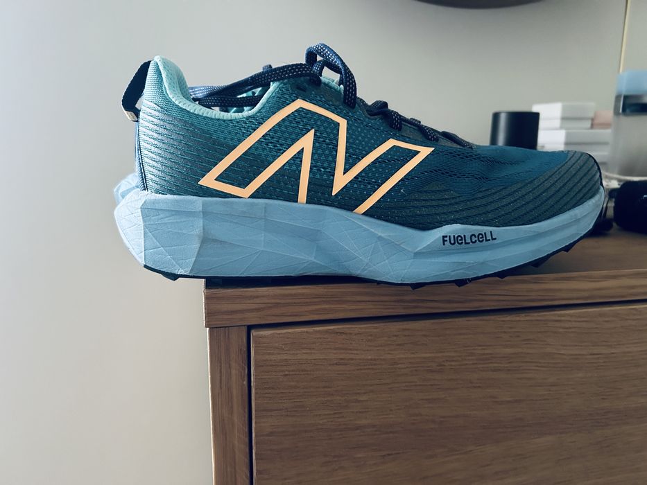 FuelCell Venym New Balance