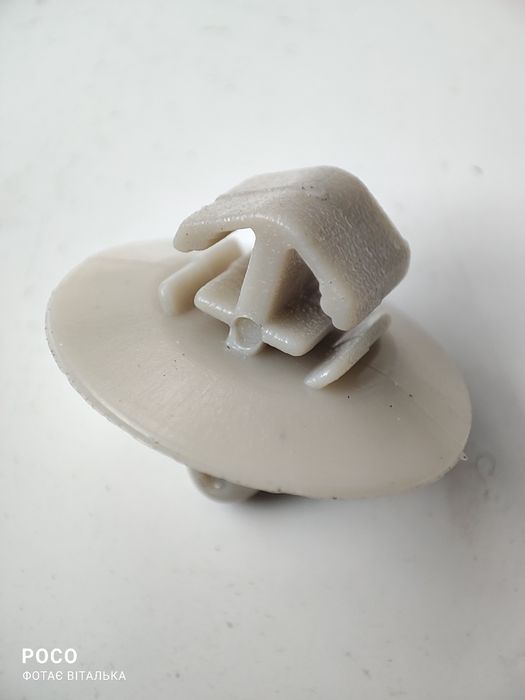 Пуклі, Кліпси для Renault Traffic Primastar Opel Vivaro Master Kangoo