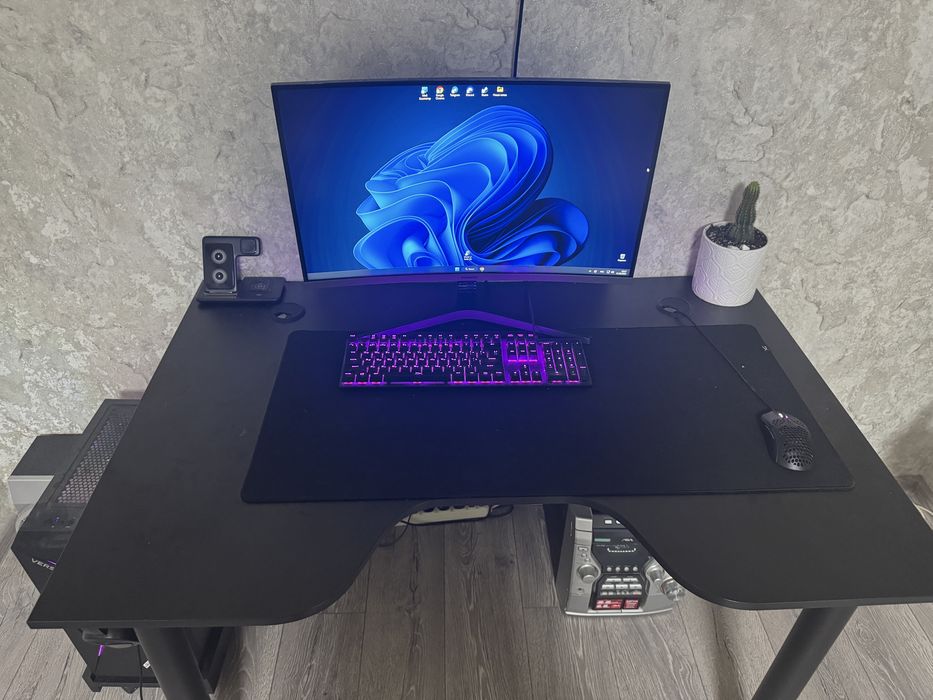 Продам ігровий ПК з фулл комплектацією