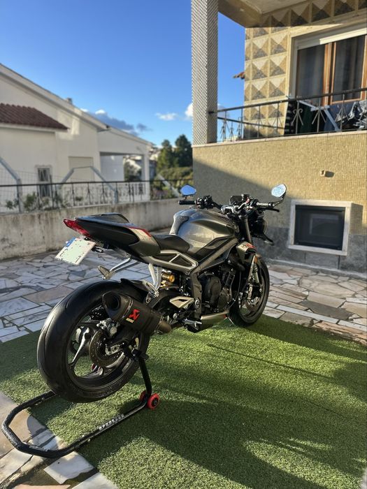 Triumph street triple 765 rs