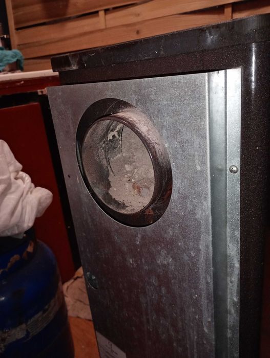 Piec szamot, koza na węgiel.