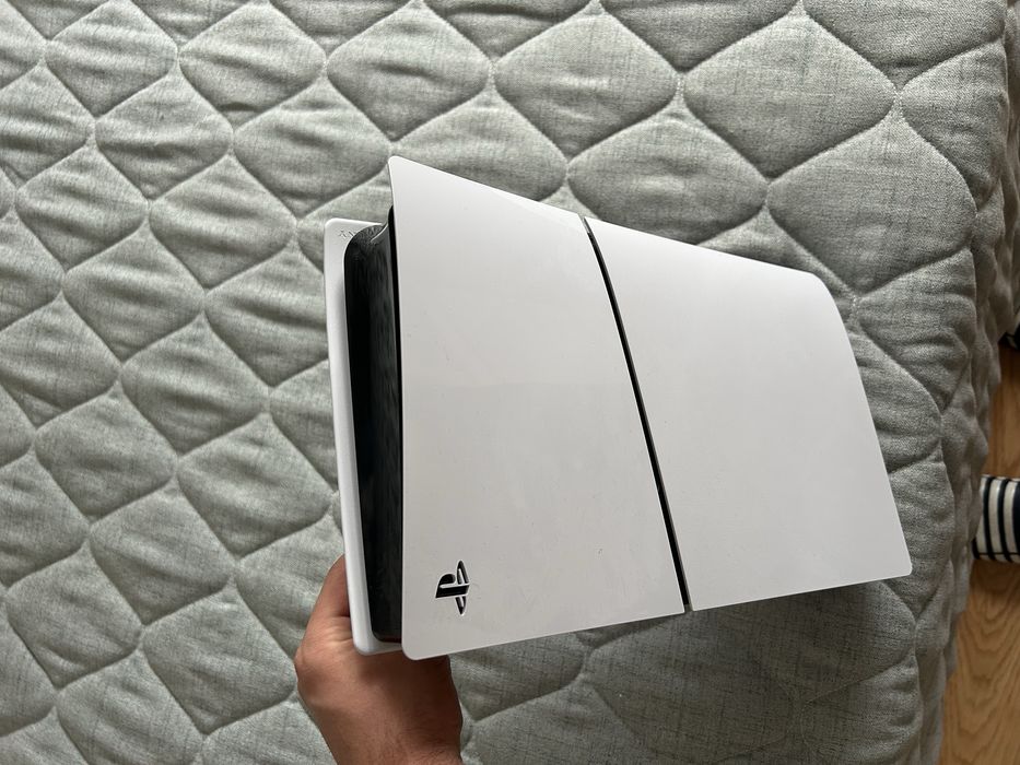 PS5 Digital como nova + 3 jogos