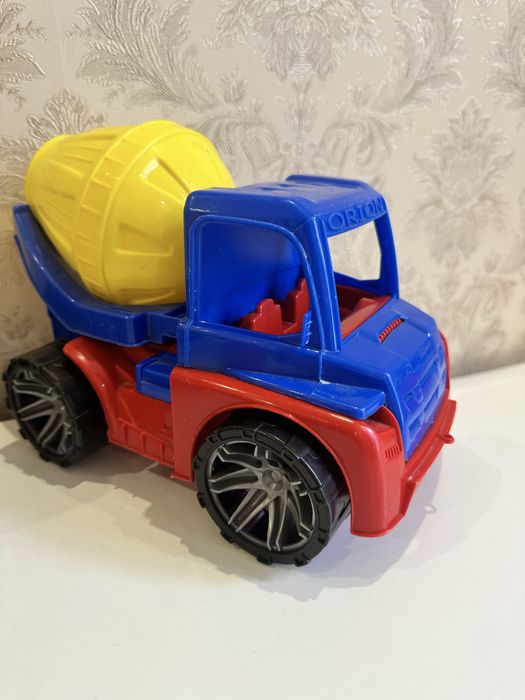 Іграшки будівельна техніка