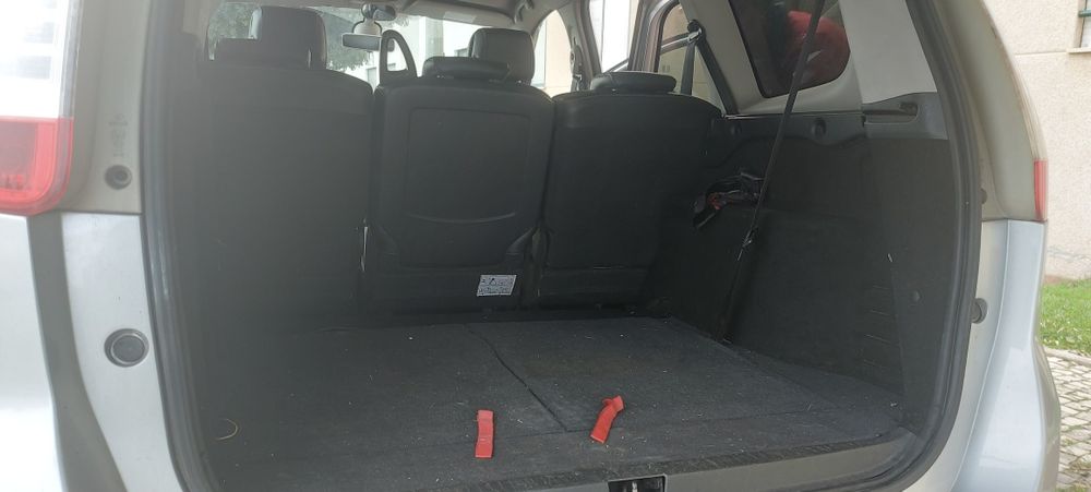 Renault Grand Scenic 1.6 dCi 130 cv, Diesel, 2013.  Matrícula Espanhola