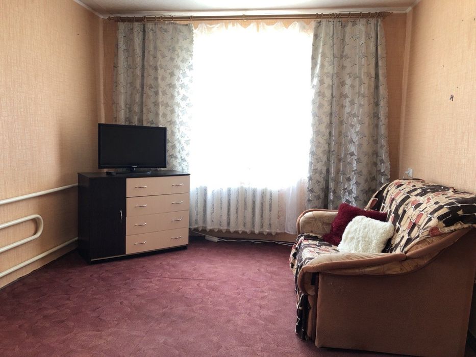 Здам 1 кімнатну квартиру на Харківській 7 поверх 3